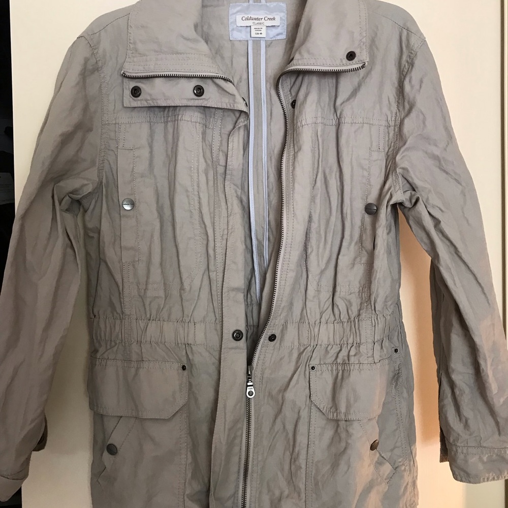 Adorable light khaki color